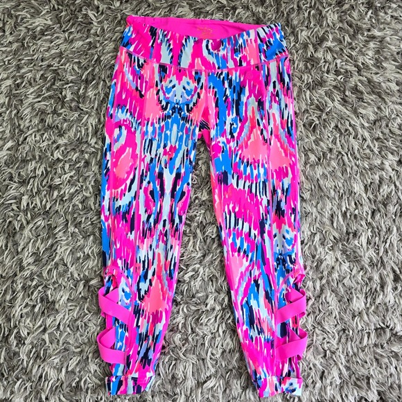 Lilly Pulitzer Pants - Lilly Pulitzer Luxletic Cropped Leggings Medium Pink Blue Abstract Strappy Hem